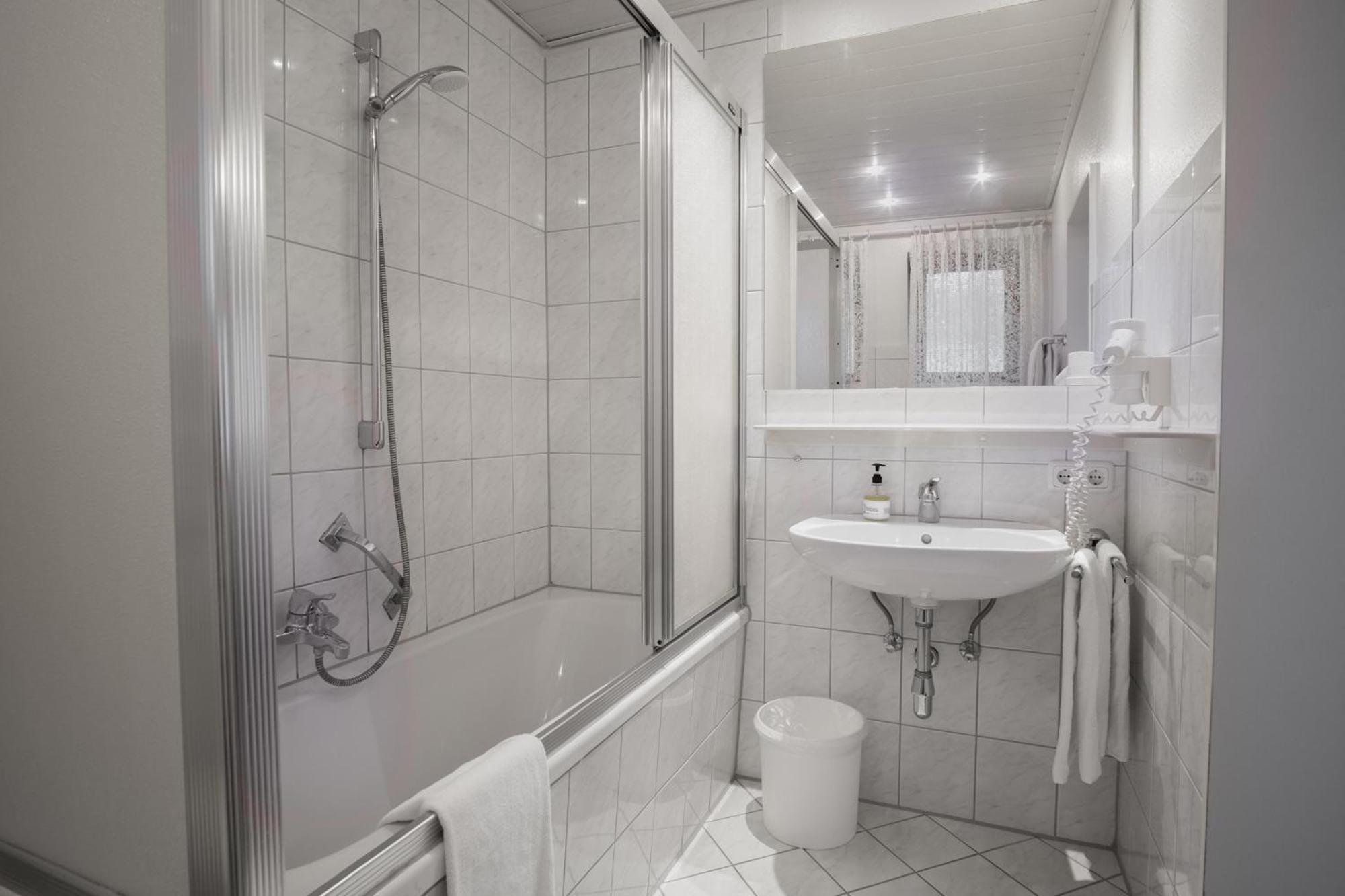 Trail Hotel אוברשטאופן מראה חיצוני תמונה